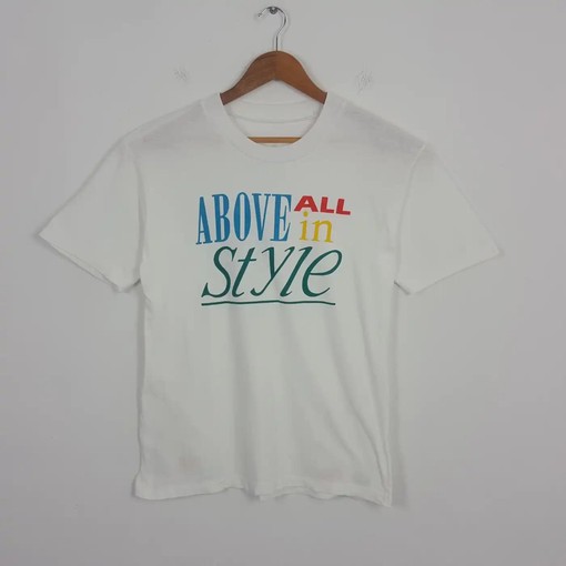 Vintage Streetwear Graphic Design T-Shirt Sweatshirt Pullover Hoodie Gift For Fashion Enthusiasts