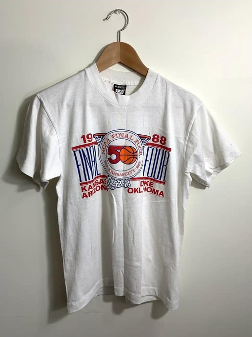 Vintage Style 1988 Final Four: Celebrate with American Football Apparel for Fans