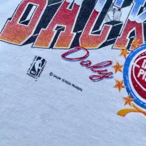 Vintage Style 1990 Detroit Pistons World Champions Sweatshirt Pullover Hoodie for Fans - Image 2