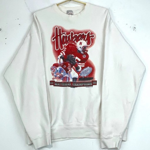Vintage Style 1995 University of Nebraska Cornhuskers National Champs Sweatshirt - Classic NCAA Fans Edition