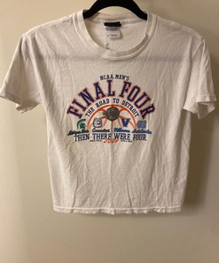 Vintage Style 2009 Final Four March Madness Road to Detroit T-Shirt Sweatshirt Hoodie - Full Size Gifts for Fans