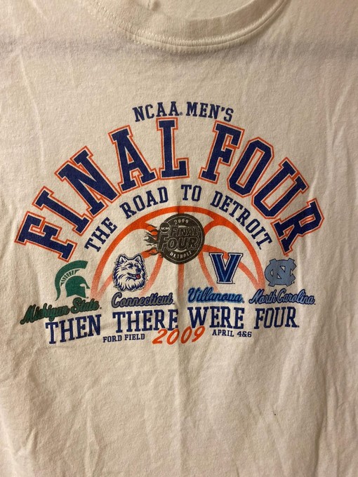 Vintage Style 2009 Final Four March Madness Road to Detroit T-Shirt Sweatshirt Hoodie - Full Size Gifts for Fans - Image 2