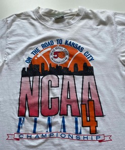 Vintage Style 80S NCAA Basketball T-Shirt - Single Stitched Medium Sweatshirt Hoodie Gifts for NCAA Fans
