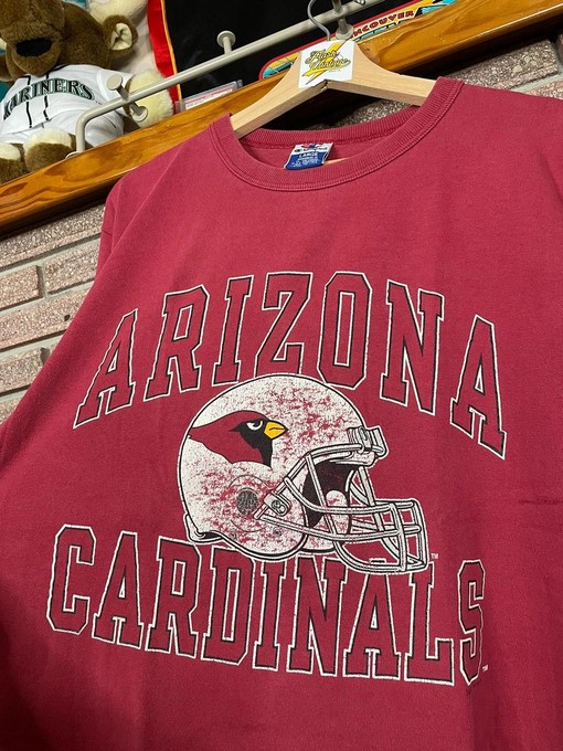 Vintage Style 80s Champion NFL Arizona Cardinals Graphic Football Sweatshirt T-shirt, Show Your Team Pride - Image 2