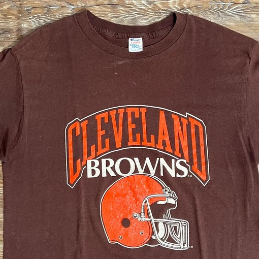 Vintage Style 80's Cleveland Browns NFL Football Champion Sweatshirt T-shirt, Honor Your Team's Legacy - Image 2