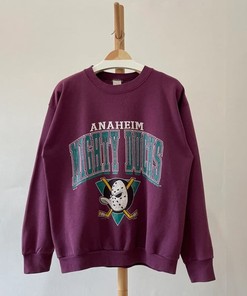 Vintage Style 90S Anaheim Mighty Ducks Crewneck Sweatshirt - Retro Tee for Old-School Fans