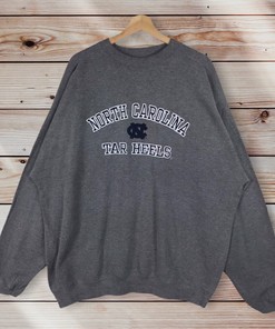 Vintage Style 90S North Carolina University Tar Heels Crewneck Sweatshirt - Perfect for Fans