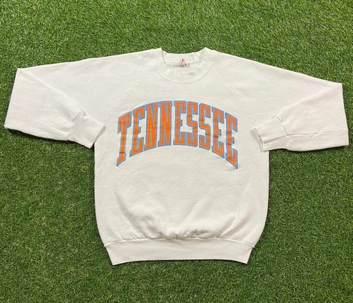 Vintage Style 90S Tennessee Volunteers Crewneck Sweatshirt - Stylish Volunteer Shirt and Hoodie