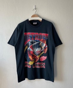Vintage Style 90s Detroit Red Wings Crewneck T-Shirt Stylish Red Wings Shirt and Hoodie