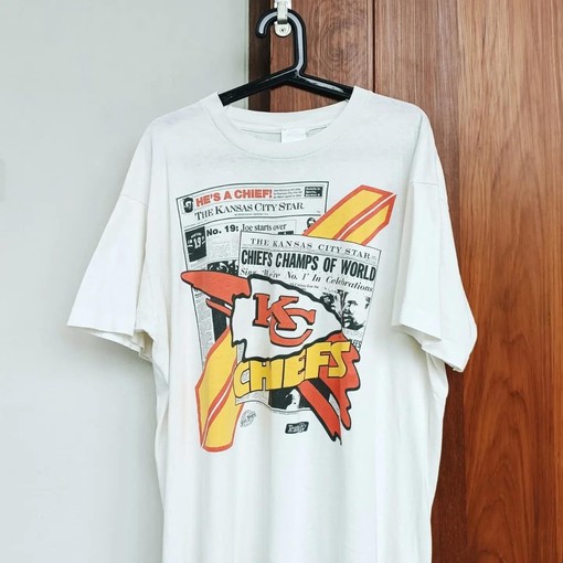 Vintage Style 90s Kansas City Chiefs Front Pages Nursery NCAA Shirts Sweatshirt T-shirt