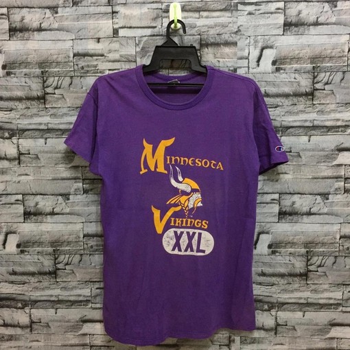 Vintage Style Champion Minnesota Vikings NFL Football Sweatshirt T-shirt, Represent Your Team in Style