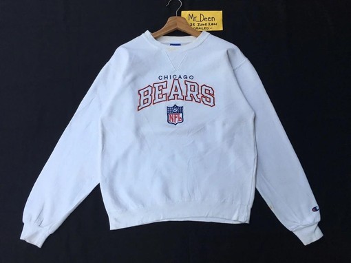 Vintage Style Chicago Bears Big Logo NFL Football Sweatshirt T-shirt, Stay Cozy While Representing Your Team