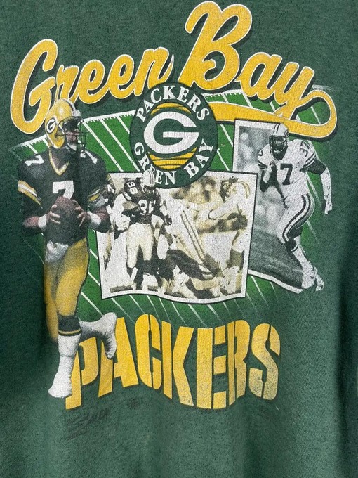 Vintage Style Green Bay Packers T-Shirt - Gift For NFL Fans - Image 2