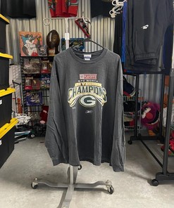 Vintage Style Greenbay Packers 2004 Sweatshirt T-shirt for NFL Fans