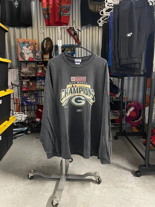 Vintage Style Greenbay Packers 2004 Sweatshirt T-shirt for NFL Fans