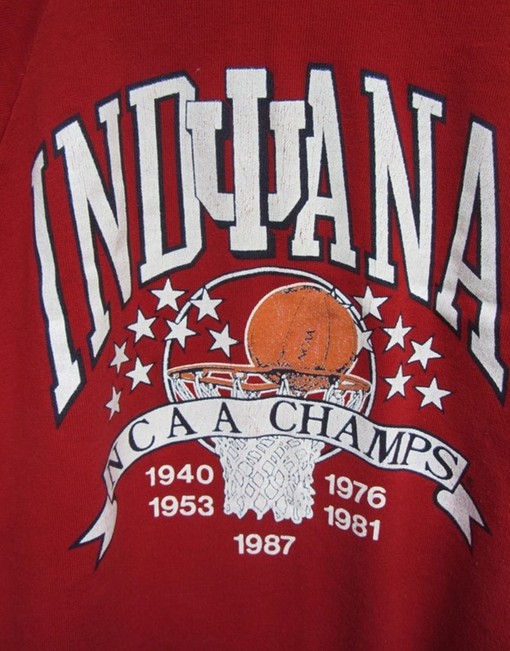 Vintage Style Indiana University Hoosiers Basketball Champions Sweatshirt with Unisex Style for Fans - Image 2