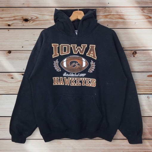 Vintage Style Iowa State University Hawkeyes Pullover Hoodie Printed Spell Out Logo Iowa Hawkeyes Sweater Pullover