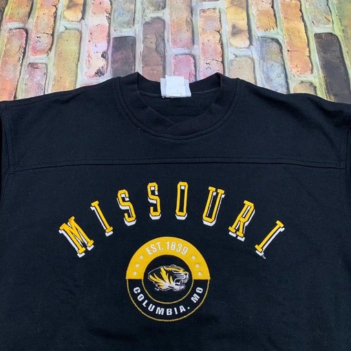 Vintage Style Missouri Tigers T-Shirt Hoodie for Football Lovers - Image 2