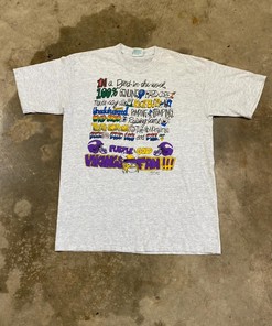 Vintage Style NCAA Vikings Sweatshirt T-shirt - Ideal Gift for NFL Fans