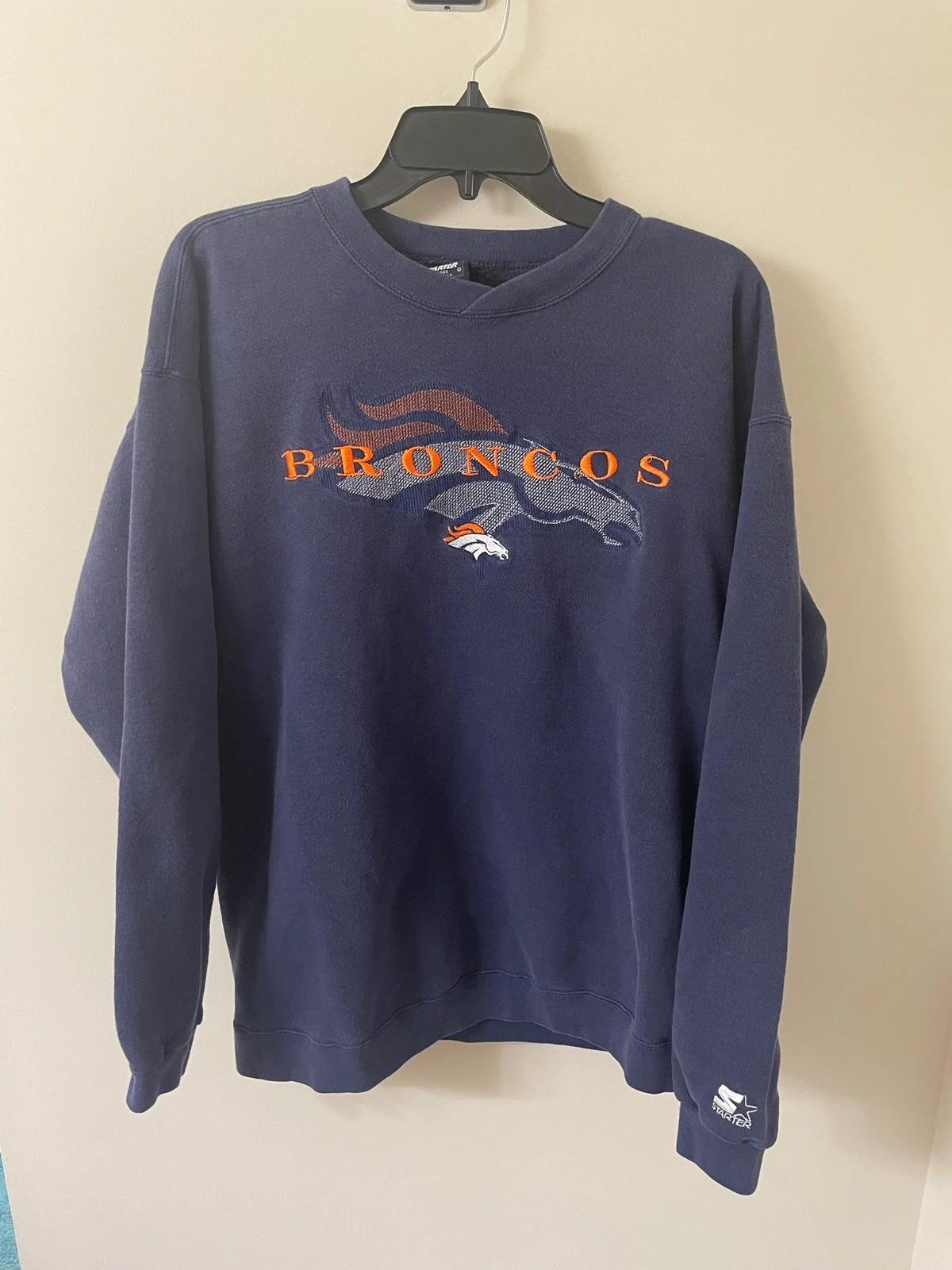 Vintage Style NFL 90s Denver Broncos Starter Sweatshirt T-shirt for Football Lovers