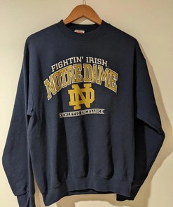 Vintage Style Notre Dame Fighting Irish Nutmeg Sweatshirt Hoodie Football Game Day T-Shirt Lover