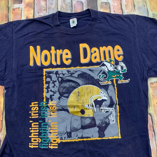 Vintage Style Notre Dame Fighting Irishs T-Shirt Sweatshirt Hoodie Crewneck Pullover American Football Gifts Lover - Image 2