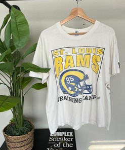 Vintage Style St. Louis Rams 90s NFL Sweatshirt T-shirt for Football Lovers