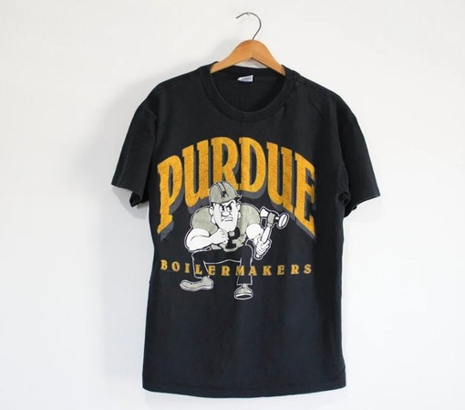 Vintage Style University Of Purdue Boilermakers T-Shirt - NCAA Fan Apparel