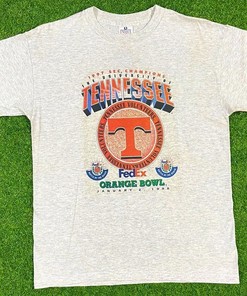 Vintage Style University Of Tennessee Volunteers T-Shirt - Tennessee Volunteers Unisex Shirt