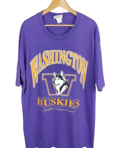 Vintage Style Washington Huskies Athletic Usa Football Team T-Shirt Sweatshirt Sports Gifts - A Must-Have For Fans