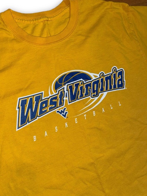 Vintage Style West Virginia Mountaineers Basketball T-Shirt Sweatshirt Hoodie Full Size Gifts For NCAA Fans - Image 2
