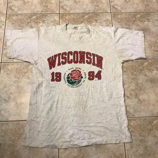 Vintage Style Wisconsin Badgers Crewneck Sweatshirt, Perfect NCAA Fan Gift for Football Enthusiasts with college shirts