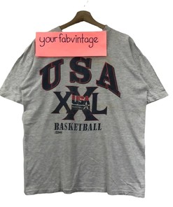 Vintage USA Basketball By T-Shirt - Gift For Basketball Fans