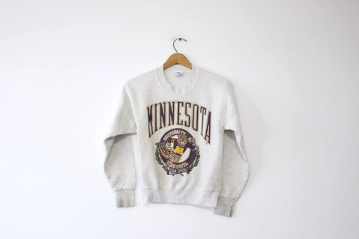 Vintage University Of Minnesota Gophers NCAA Sweatshirt, Great For Minnesota University Football Fans