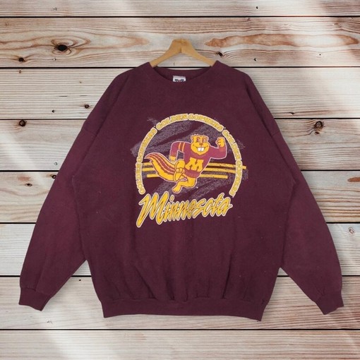 Vintage University Of Minnesota Gophers NCAA Sweatshirt, Vintage Minnesota T-Shirt, Ideal for Minnesota Football Fans