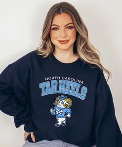 Vintage University Of North Carolina Unisex Sweatshirt - Women's NCAA Shirts