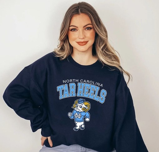 Vintage University Of North Carolina Unisex Sweatshirt - Women's NCAA Shirts