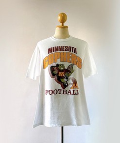 Vintage University of Minnesota Gophers Golden T-Shirt from the 90s for Football Fans