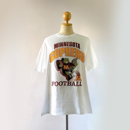 Vintage University of Minnesota Gophers Golden T-Shirt from the 90s for Football Fans