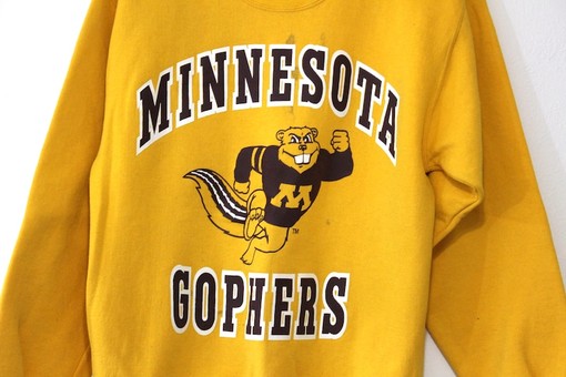 Vintage University of Minnesota Gophers Sweatshirt for NCAA Football Fan Shirts - Image 2