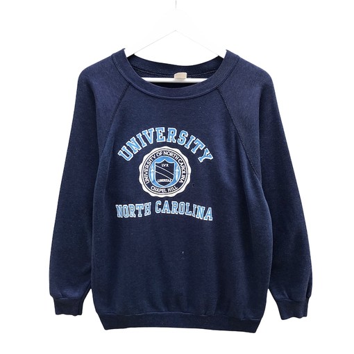 Vintage University of North Carolina Sweatshirt with Big Logo Print, NCAA Pullover for Fans