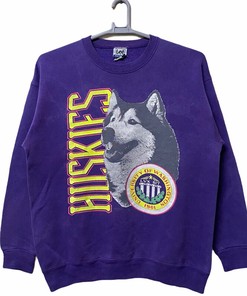 Vintage University of Washington Dog Sweatshirt - Classic College Shirts - Retro NCAA Shirts