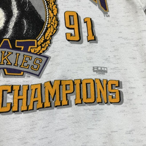 Vintage University of Washington Huskies 1991 Heathered Crewneck Sweater, Retro NCAA Shirt for Men - Image 2