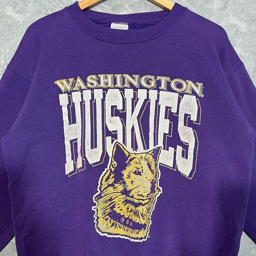 Vintage University of Washington Huskies Crewneck Sweatshirt, NCAA Sport Shirt for Girls - Image 2