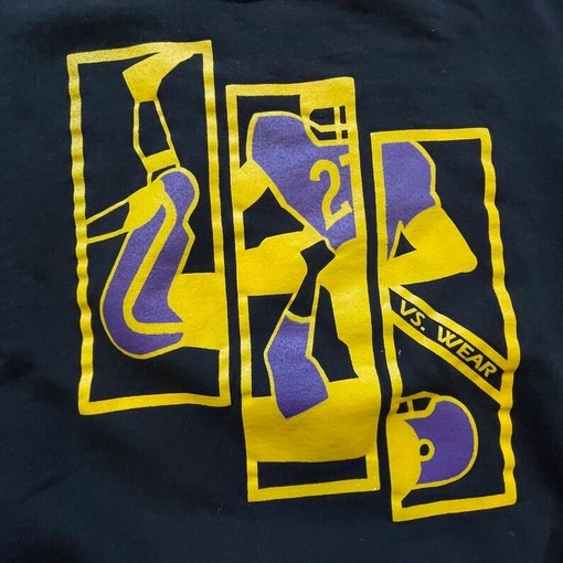 Vintage University of Washington Huskies Football Sweatshirt, NCAA Men's Sport Shirt - Image 2