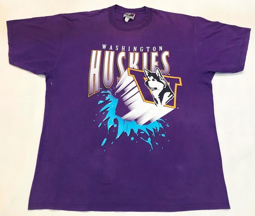Vintage University of Washington Huskies Football T-Shirt, Retro NCAA Shirt for Men