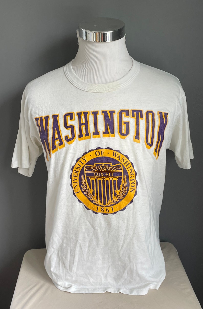 Vintage University of Washington Huskies NCAA College 1980s Crewneck Tshirt, American University Shirt