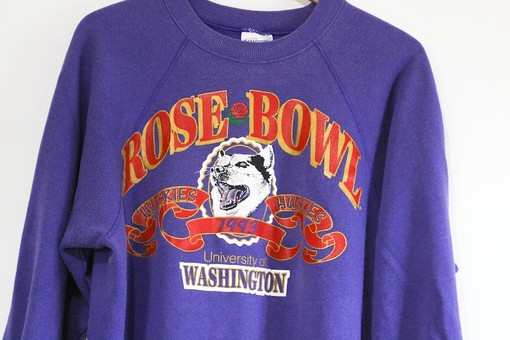 Vintage University of Washington Huskies Rose Bowl Sweatshirt, NCAA Women's Shirt - Image 2
