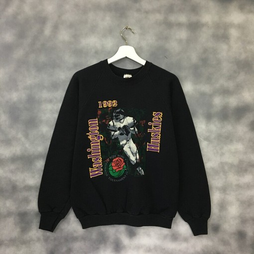 Vintage University of Washington Huskies Sweatshirt, NCAA College Sweater