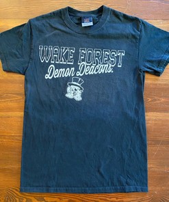 Vintage Wake Forest Demon Deacons T-Shirt Hoodie - College Shirts